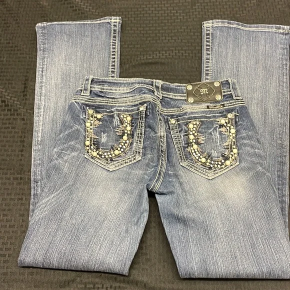 Miss Me Mid- Rise Boot Jeans Size 28 with embroidery Rhinestones and Pearls - Picture 2 of 7